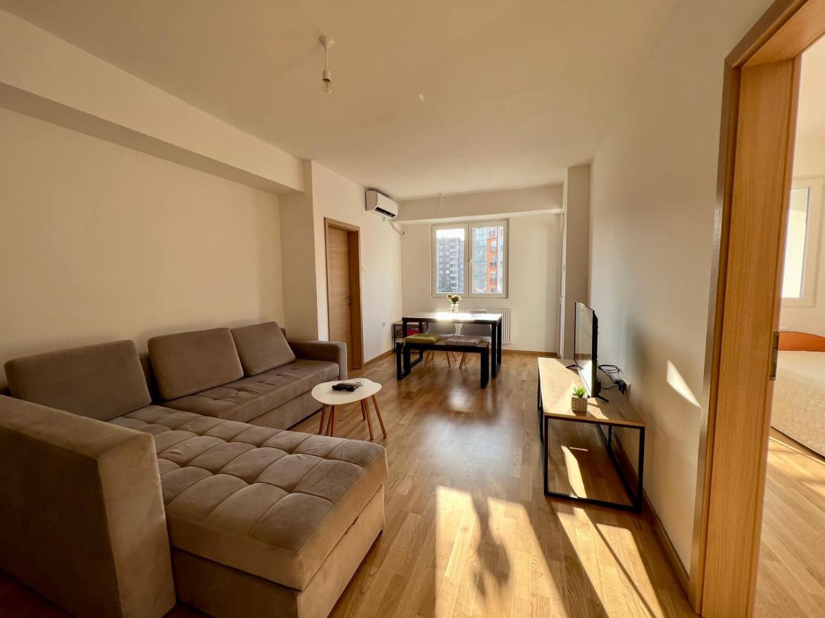 Sara'S Apartment Cozy And Close To Center With Private Parking สโกเปีย ภายนอก รูปภาพ